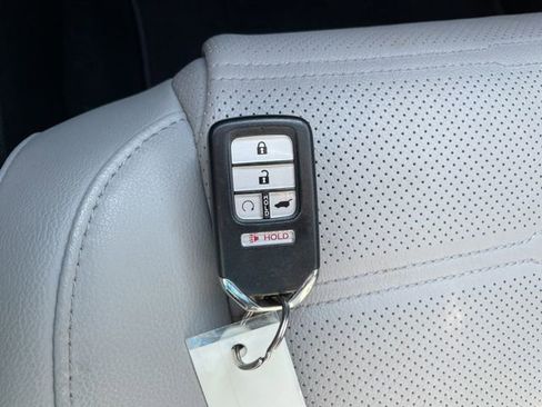 Used 2021 Honda CR-V Touring image 23