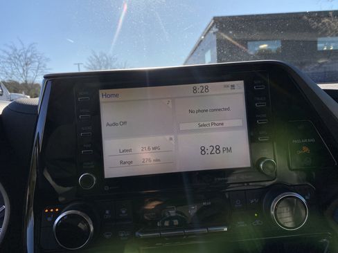 Used 2022 Toyota Highlander XLE image 95