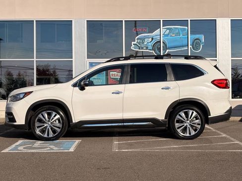 Used 2022 Subaru Ascent Touring AWD/4WD image 3