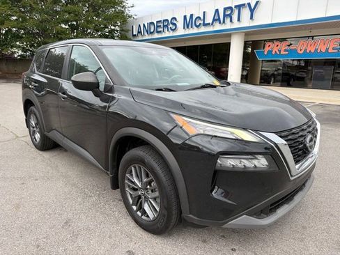 Used 2022 Nissan Rogue S FWD image 2