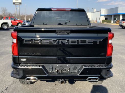 Used 2022 Chevrolet Silverado 1500 LT Trail Boss w/ LPO, Dark Essentials Package image 9