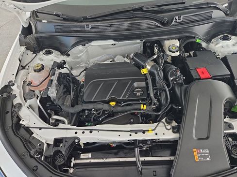 Used 2025 Buick Envista Sport Touring image 34