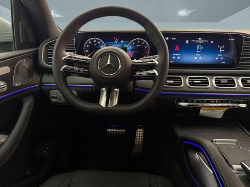 New 2026 Mercedes-Benz GLS 580 4MATIC image 15