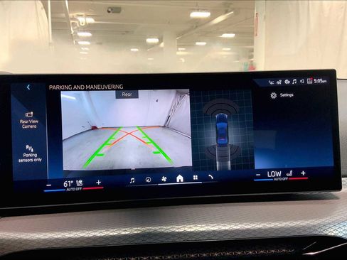 New 2025 BMW 330i xDrive Sedan w/ Premium Package image 19