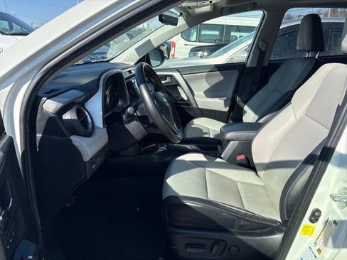 Used 2018 Toyota RAV4 Limited w/ All Weather Liner Package image 7