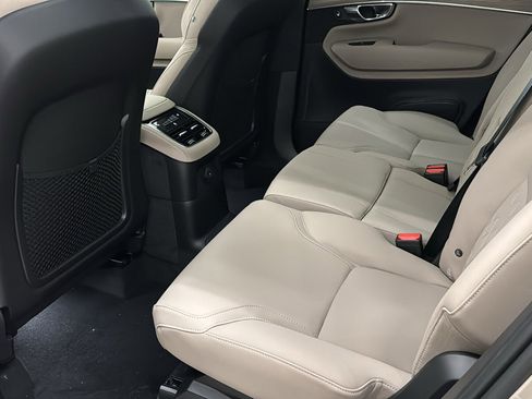 New 2026 Volvo XC90 T8 Plus image 27