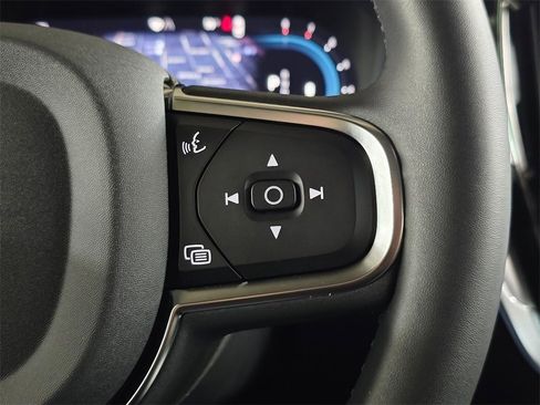 Certified 2024 Volvo S60 B5 Core w/ Climate Package image 28