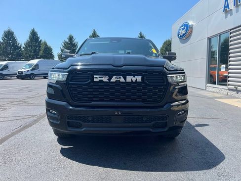 Used 2025 RAM 1500 Big Horn AWD/4WD image 4