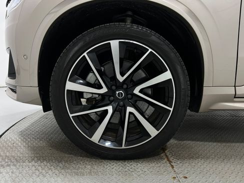 Used 2023 Volvo XC90 T8 Plus w/ Protection Package Premier AWD/4WD image 41