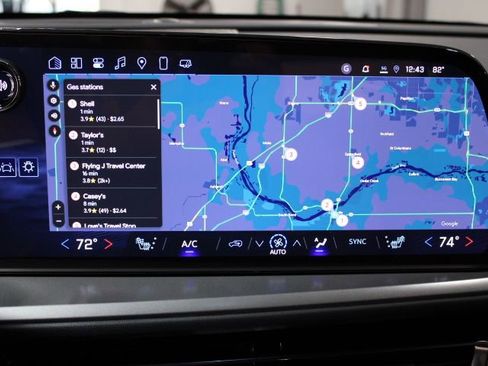 New 2025 Chevrolet Traverse LT w/ Enhanced Driving Package image 35