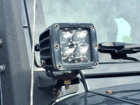 Used 2016 Jeep Wrangler Unlimited Sport w/ Connectivity Group image 28