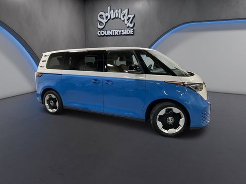 New 2025 Volkswagen ID. Buzz Pro S image 2