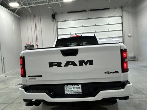 New 2026 RAM 1500 Big Horn AWD/4WD image 7