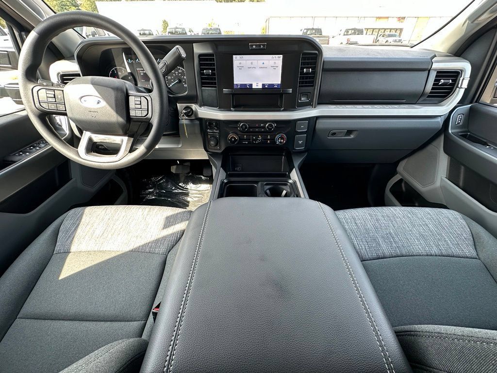 New 2026 Ford F450 XLT w/ FX4 Off-Road Package AWD/4WD image 21