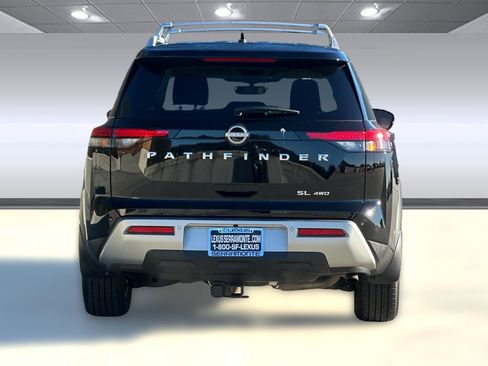 Used 2024 Nissan Pathfinder SL image 10