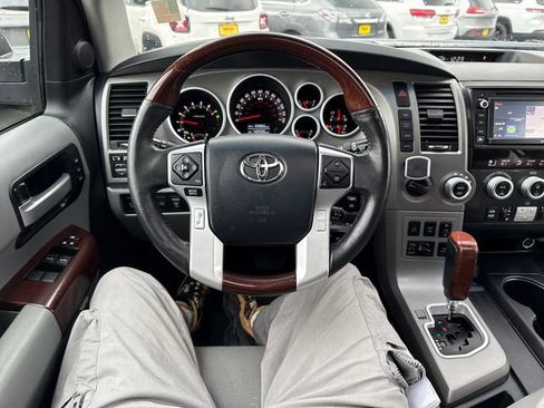 Used 2014 Toyota Sequoia Platinum w/ Preferred Accessory Package image 17