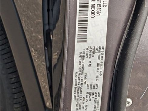 New 2024 Jeep Compass Limited w/ Sun and Sound Group image 24