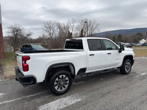 Used 2025 Chevrolet Silverado 2500 Custom w/ Custom Value Package image 11