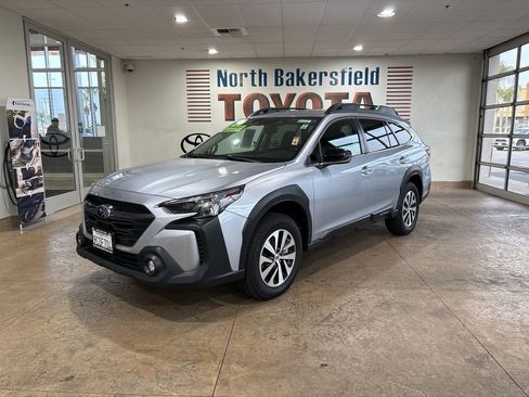 Used 2024 Subaru Outback Premium image 1