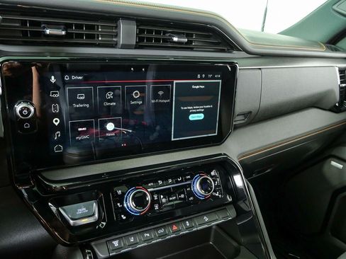 Certified 2026 GMC Sierra 2500 AT4 w/ AT4 Premium Plus Package AWD/4WD image 13