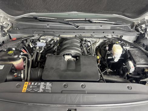 Used 2017 GMC Sierra 1500 SLE w/ SLE Value Package image 10