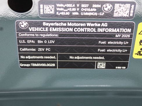 New 2026 BMW i4 eDrive40 w/ Premium Package RWD image 27