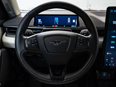 Used 2022 Ford Mustang Mach-E Premium AWD/4WD image 38