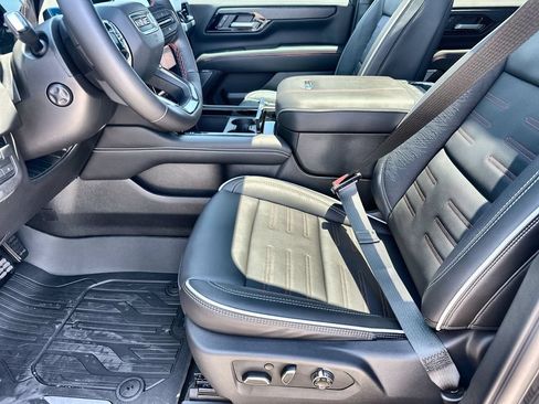 New 2026 GMC Yukon XL AT4 Ultimate w/ LPO, Floor Liner Package AWD/4WD image 24