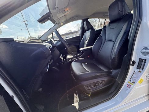 Used 2017 Toyota Prius Prime Plus image 24