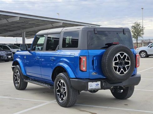 Used 2024 Ford Bronco Outer Banks image 3