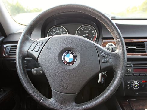 Used 2008 BMW 335xi Sedan image 17