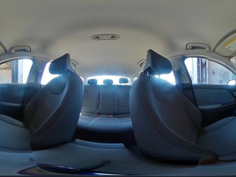 Used 2025 Kia K4 FWD image 41