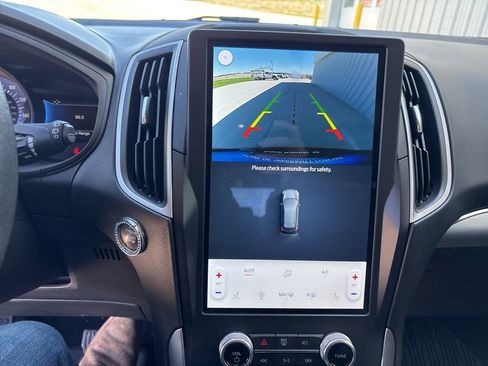 Used 2022 Ford Edge SEL w/ Sport Appearance Package image 33