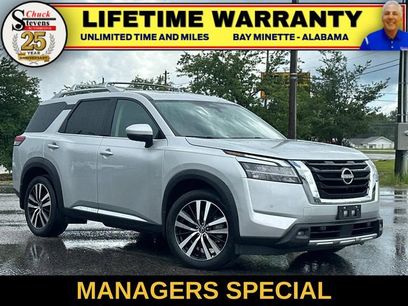 Used 2023 Nissan Pathfinder Platinum w/ Cargo Package