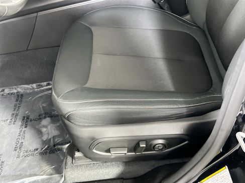 Used 2023 Jeep Grand Cherokee Laredo w/ Luxury Tech Group I image 18