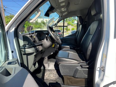 Used 2021 Ford Transit 250 Low Roof RWD image 23