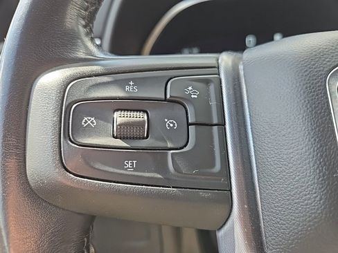 Used 2023 GMC Yukon XL SLT AWD/4WD image 20