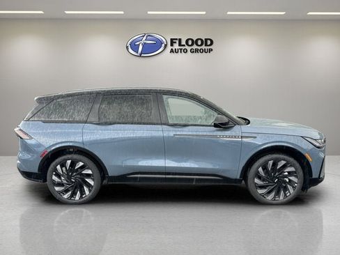 New 2026 Lincoln Nautilus Reserve w/ Jet Appearance Package AWD/4WD image 4