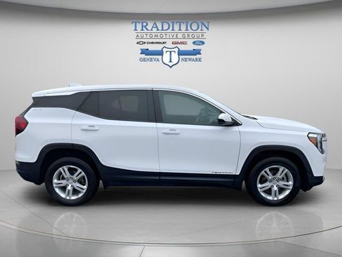 Used 2024 GMC Terrain SLE AWD/4WD image 7