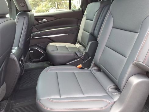 New 2026 Chevrolet Traverse Z71 w/ Enhanced Driving Package AWD/4WD image 14