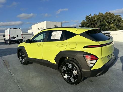 Used 2025 Hyundai Kona SEL image 18