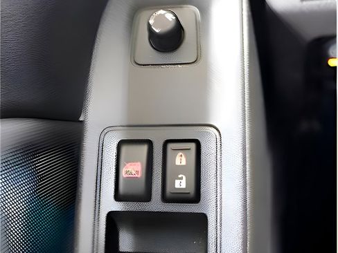 Used 2024 Nissan Frontier SV w/ SV Convenience Package image 24