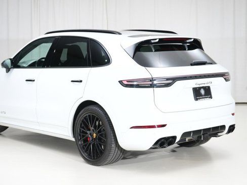 Used 2021 Porsche Cayenne GTS image 23