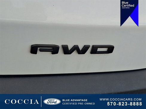 Used 2021 GMC Acadia SLE w/ Driver Convenience Package image 32