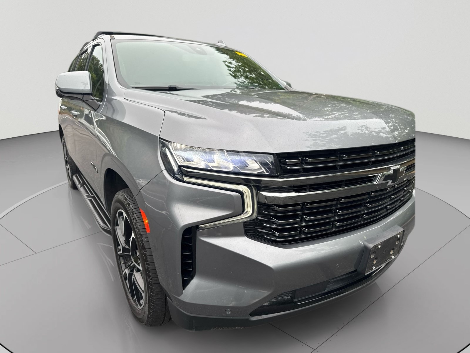 Used 2022 Chevrolet Tahoe RST w/ Luxury Package AWD/4WD image 3