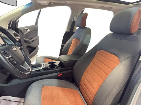 Used 2018 Ford Edge SEL w/ Equipment Group 201A AWD/4WD image 14