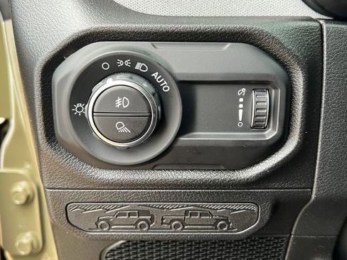 New 2026 Jeep Gladiator Sport image 16