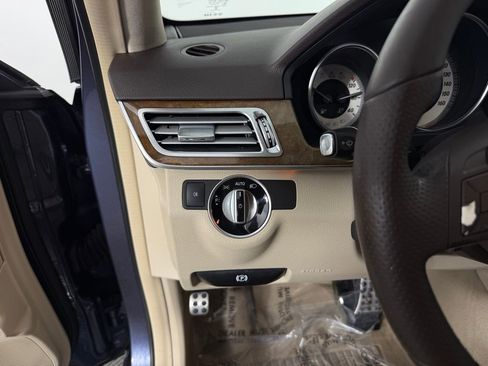 Used 2014 Mercedes-Benz E 350 Sedan image 22