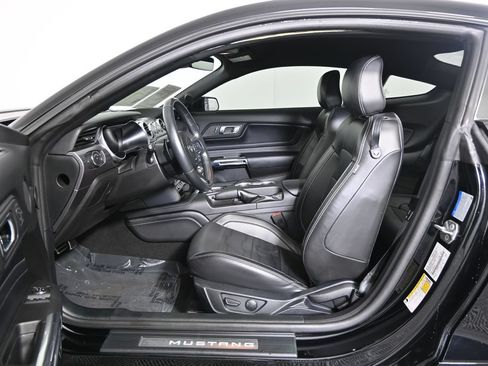 Used 2021 Ford Mustang GT Premium w/ GT Performance Package RWD image 20