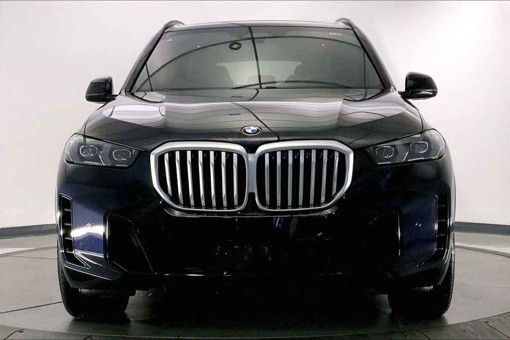 Certified 2024 BMW X5 xDrive40i w/ Executive Package AWD/4WD image 2